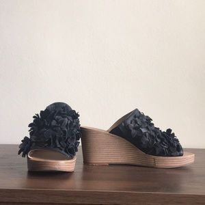 Sole Society Black Wedge